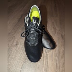 Under Armour 3000111-001 Magnetico Pro FG Youth Soccer Cleat Black Silver 6.5